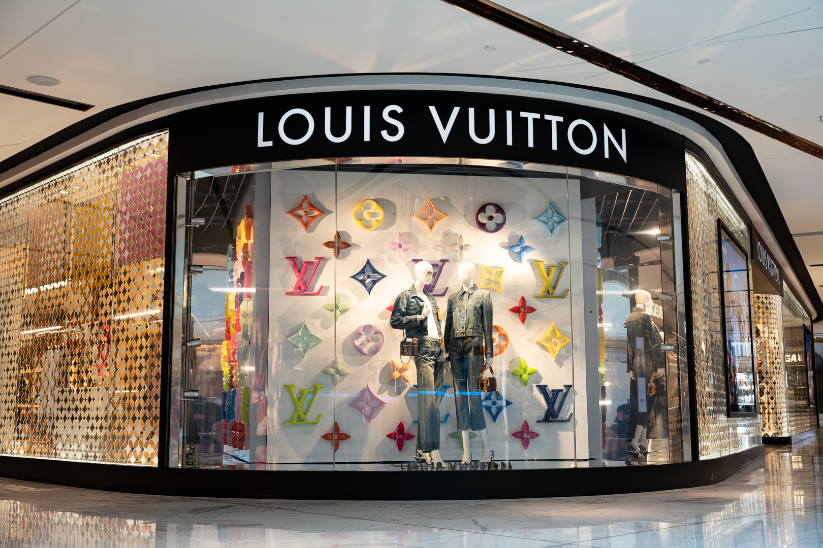 Louis Vuitton - Newmarket